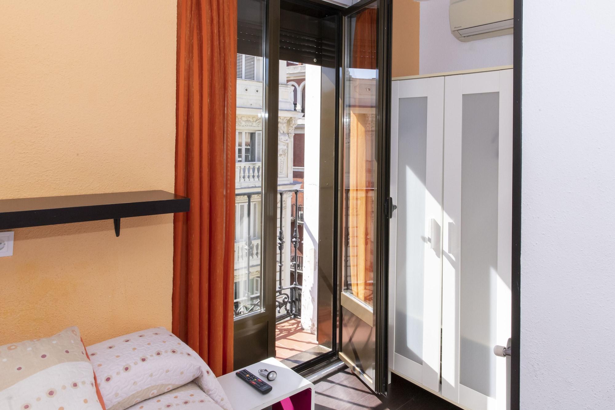 Hostal Rober Madri Exterior foto